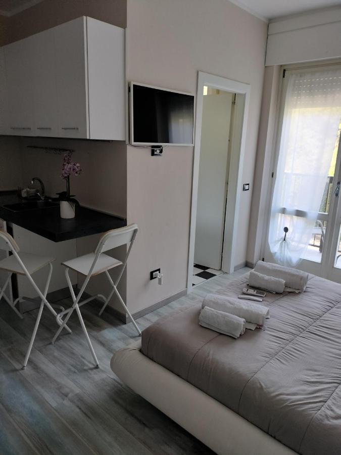 Residence Villa Alba Room Nr 415 การ์โดเน ริเวียรา ภายนอก รูปภาพ